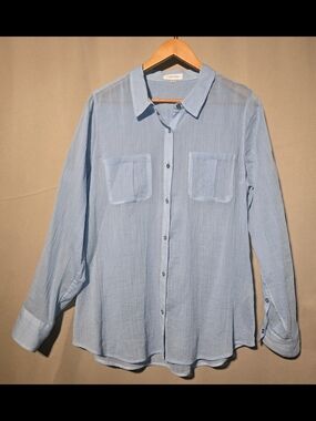 Calvin Klein Light Blue Casual Button-Down Shirt